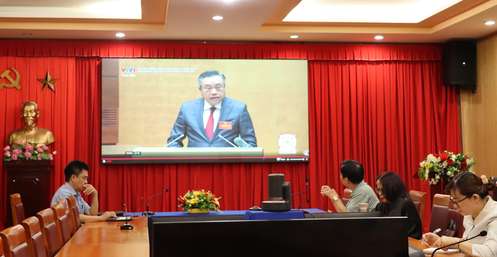 Trường Đại học Văn hóa TP. HCM tham dự trực tuyến Hội nghị toàn quốc quán triệt, triển khai thực hiện Nghị quyết Hội nghị Trung ương lần thứ 2, khóa XIV